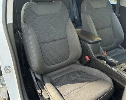 Білий Шевроле Bolt EV, об'ємом двигуна 0 л та пробігом 41 тис. км за 18600 $, фото 25 на Automoto.ua