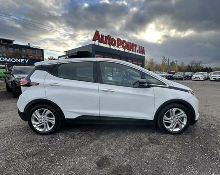 Белый Шевроле Bolt EV, объемом двигателя 0 л и пробегом 41 тыс. км за 16999 $, фото 4 на Automoto.ua