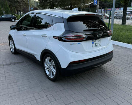 Белый Шевроле Bolt EV, объемом двигателя 0 л и пробегом 36 тыс. км за 20000 $, фото 2 на Automoto.ua