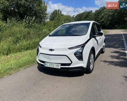 Белый Шевроле Bolt EV, объемом двигателя 0 л и пробегом 20 тыс. км за 19999 $, фото 2 на Automoto.ua