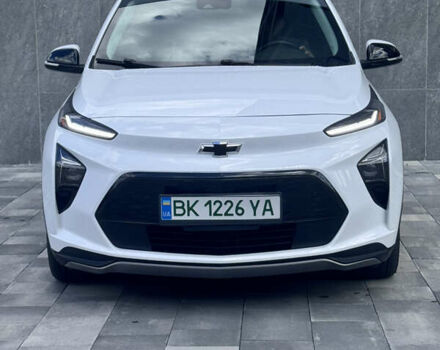 Белый Шевроле Bolt EV, объемом двигателя 0 л и пробегом 37 тыс. км за 19700 $, фото 1 на Automoto.ua
