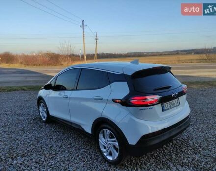 Белый Шевроле Bolt EV, объемом двигателя 0 л и пробегом 60 тыс. км за 18300 $, фото 8 на Automoto.ua