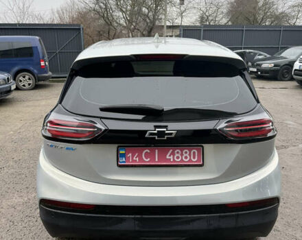 Белый Шевроле Bolt EV, объемом двигателя 0 л и пробегом 85 тыс. км за 17300 $, фото 8 на Automoto.ua