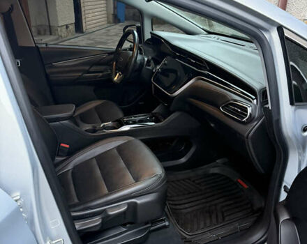 Белый Шевроле Bolt EV, объемом двигателя 0 л и пробегом 85 тыс. км за 17300 $, фото 27 на Automoto.ua