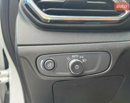 Белый Шевроле Bolt EV, объемом двигателя 0 л и пробегом 34 тыс. км за 18999 $, фото 25 на Automoto.ua