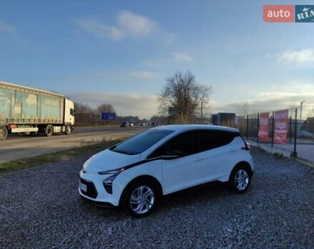 Белый Шевроле Bolt EV, объемом двигателя 0 л и пробегом 60 тыс. км за 18300 $, фото 11 на Automoto.ua