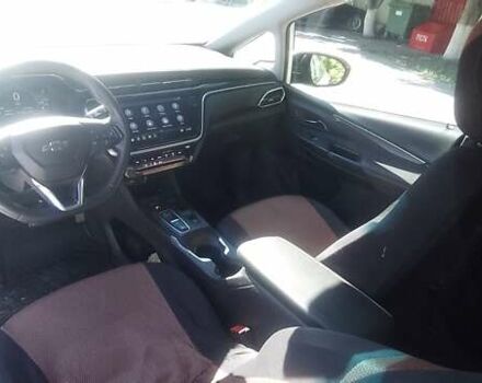 Белый Шевроле Bolt EV, объемом двигателя 0 л и пробегом 40 тыс. км за 17000 $, фото 10 на Automoto.ua