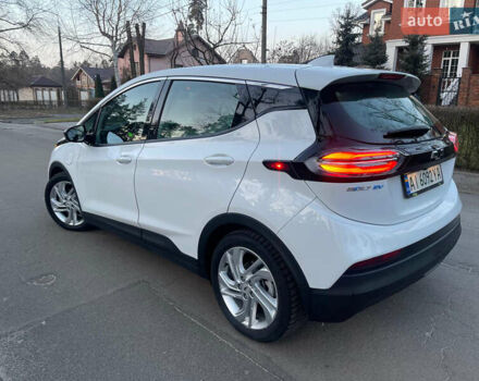 Белый Шевроле Bolt EV, объемом двигателя 0 л и пробегом 17 тыс. км за 18600 $, фото 5 на Automoto.ua