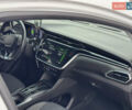 Белый Шевроле Bolt EV, объемом двигателя 0 л и пробегом 76 тыс. км за 17999 $, фото 61 на Automoto.ua