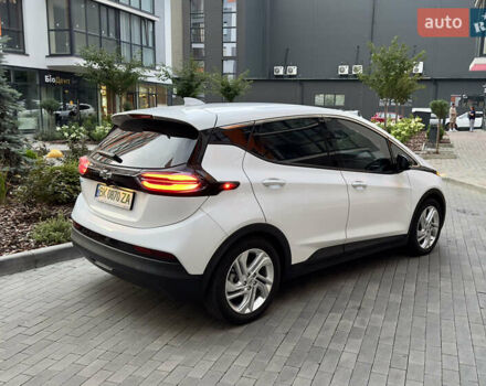 Белый Шевроле Bolt EV, объемом двигателя 0 л и пробегом 24 тыс. км за 18800 $, фото 5 на Automoto.ua