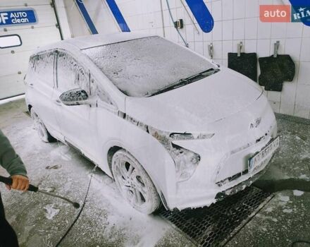 Белый Шевроле Bolt EV, объемом двигателя 0 л и пробегом 82 тыс. км за 17500 $, фото 18 на Automoto.ua