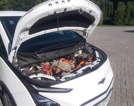 Белый Шевроле Bolt EV, объемом двигателя 0 л и пробегом 40 тыс. км за 17000 $, фото 11 на Automoto.ua