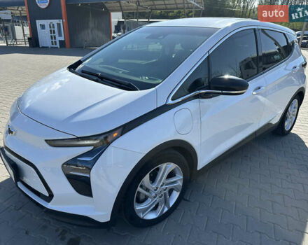 Белый Шевроле Bolt EV, объемом двигателя 0 л и пробегом 86 тыс. км за 16900 $, фото 5 на Automoto.ua