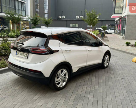 Белый Шевроле Bolt EV, объемом двигателя 0 л и пробегом 24 тыс. км за 18800 $, фото 16 на Automoto.ua