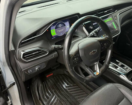 Белый Шевроле Bolt EV, объемом двигателя 0 л и пробегом 85 тыс. км за 17300 $, фото 20 на Automoto.ua