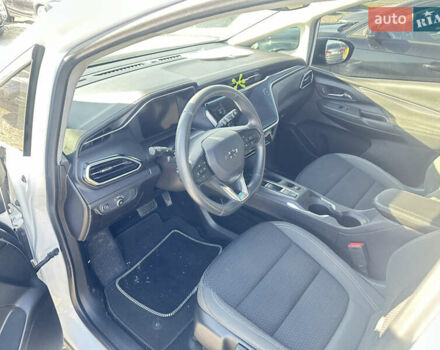 Белый Шевроле Bolt EV, объемом двигателя 0 л и пробегом 38 тыс. км за 18500 $, фото 4 на Automoto.ua