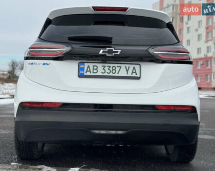 Белый Шевроле Bolt EV, объемом двигателя 0 л и пробегом 76 тыс. км за 17999 $, фото 12 на Automoto.ua