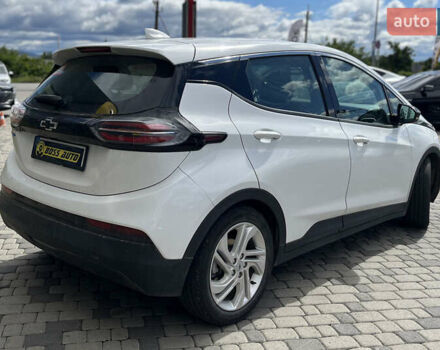 Белый Шевроле Bolt EV, объемом двигателя 0 л и пробегом 34 тыс. км за 18999 $, фото 6 на Automoto.ua