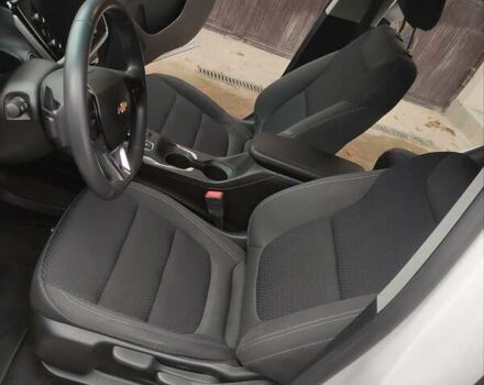 Белый Шевроле Bolt EV, объемом двигателя 0 л и пробегом 60 тыс. км за 18300 $, фото 15 на Automoto.ua