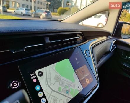 Белый Шевроле Bolt EV, объемом двигателя 0 л и пробегом 15 тыс. км за 18899 $, фото 35 на Automoto.ua