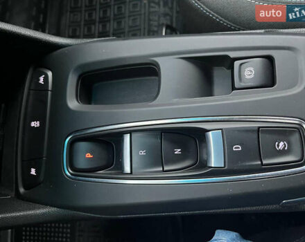 Белый Шевроле Bolt EV, объемом двигателя 0 л и пробегом 16 тыс. км за 18500 $, фото 20 на Automoto.ua