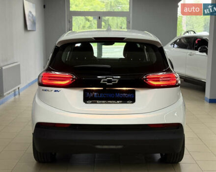 Белый Шевроле Bolt EV, объемом двигателя 0 л и пробегом 1 тыс. км за 20999 $, фото 8 на Automoto.ua