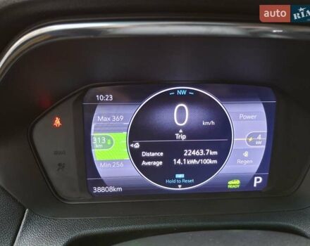 Белый Шевроле Bolt EV, объемом двигателя 0 л и пробегом 38 тыс. км за 20700 $, фото 19 на Automoto.ua