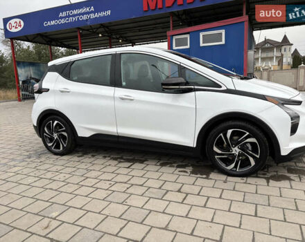 Белый Шевроле Bolt EV, объемом двигателя 0 л и пробегом 37 тыс. км за 18950 $, фото 6 на Automoto.ua