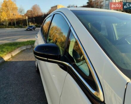 Белый Шевроле Bolt EV, объемом двигателя 0 л и пробегом 15 тыс. км за 18899 $, фото 1 на Automoto.ua