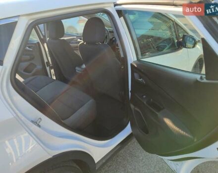 Белый Шевроле Bolt EV, объемом двигателя 0 л и пробегом 15 тыс. км за 18899 $, фото 27 на Automoto.ua