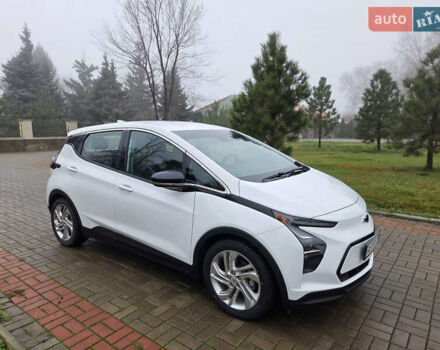 Белый Шевроле Bolt EV, объемом двигателя 0 л и пробегом 59 тыс. км за 17300 $, фото 11 на Automoto.ua