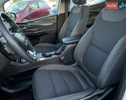 Білий Шевроле Bolt EV, об'ємом двигуна 0 л та пробігом 24 тис. км за 17950 $, фото 17 на Automoto.ua