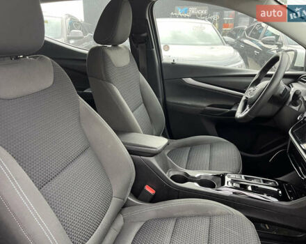 Белый Шевроле Bolt EV, объемом двигателя 0 л и пробегом 154 тыс. км за 15700 $, фото 18 на Automoto.ua