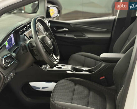 Белый Шевроле Bolt EV, объемом двигателя 0 л и пробегом 1 тыс. км за 20999 $, фото 21 на Automoto.ua