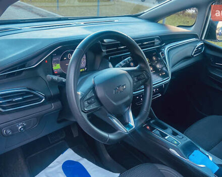Белый Шевроле Bolt EV, объемом двигателя 0 л и пробегом 36 тыс. км за 17300 $, фото 10 на Automoto.ua
