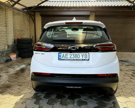 Белый Шевроле Bolt EV, объемом двигателя 0 л и пробегом 25 тыс. км за 22500 $, фото 6 на Automoto.ua