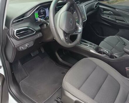 Білий Шевроле Bolt EV, об'ємом двигуна 0 л та пробігом 30 тис. км за 16600 $, фото 4 на Automoto.ua