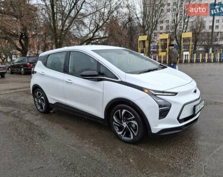 Белый Шевроле Bolt EV, объемом двигателя 0 л и пробегом 38 тыс. км за 20700 $, фото 7 на Automoto.ua