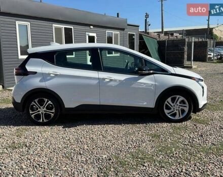 Белый Шевроле Bolt EV, объемом двигателя 0 л и пробегом 1 тыс. км за 20800 $, фото 4 на Automoto.ua