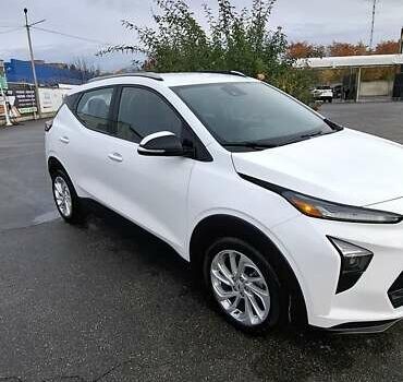 Белый Шевроле Bolt EV, объемом двигателя 0 л и пробегом 27 тыс. км за 19000 $, фото 3 на Automoto.ua