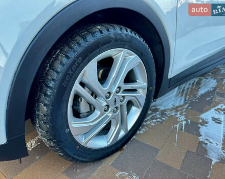 Білий Шевроле Bolt EV, об'ємом двигуна 0 л та пробігом 26 тис. км за 19950 $, фото 18 на Automoto.ua