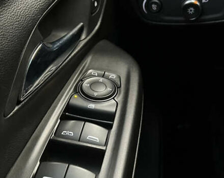 Белый Шевроле Bolt EV, объемом двигателя 0 л и пробегом 38 тыс. км за 19700 $, фото 13 на Automoto.ua