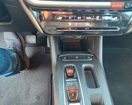 Белый Шевроле Bolt EV, объемом двигателя 0 л и пробегом 15 тыс. км за 18899 $, фото 31 на Automoto.ua