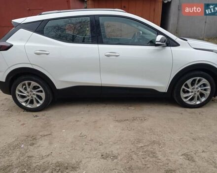 Белый Шевроле Bolt EV, объемом двигателя 0 л и пробегом 66 тыс. км за 18700 $, фото 5 на Automoto.ua