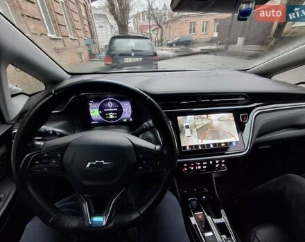 Білий Шевроле Bolt EV, об'ємом двигуна 0 л та пробігом 38 тис. км за 20200 $, фото 17 на Automoto.ua