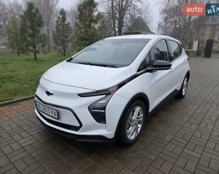 Белый Шевроле Bolt EV, объемом двигателя 0 л и пробегом 59 тыс. км за 17300 $, фото 3 на Automoto.ua