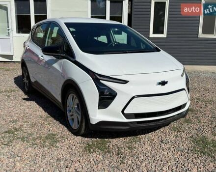 Белый Шевроле Bolt EV, объемом двигателя 0 л и пробегом 1 тыс. км за 20800 $, фото 2 на Automoto.ua