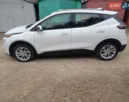 Белый Шевроле Bolt EV, объемом двигателя 0 л и пробегом 66 тыс. км за 18700 $, фото 4 на Automoto.ua
