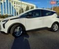Белый Шевроле Bolt EV, объемом двигателя 0 л и пробегом 15 тыс. км за 18899 $, фото 5 на Automoto.ua