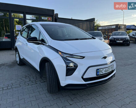 Білий Шевроле Bolt EV, об'ємом двигуна 0 л та пробігом 24 тис. км за 17950 $, фото 2 на Automoto.ua